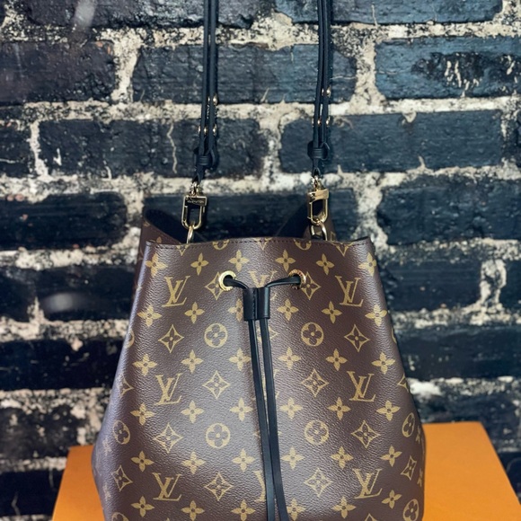 Louis Vuitton Brown Monogram Women's Bag - Picture 1 of 1